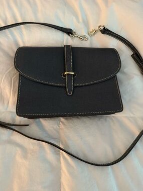 Dooney & Bourke Black Pebble Grain Flap Crossbody Bag Contrast Stitching LNC
